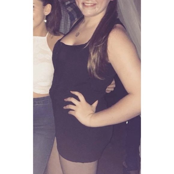 Black romper with lace back - Picture 2 of 3